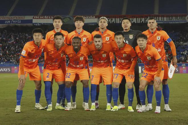 亞冠決戰：泰山主場VS光州FC，誰勝誰晉級。
