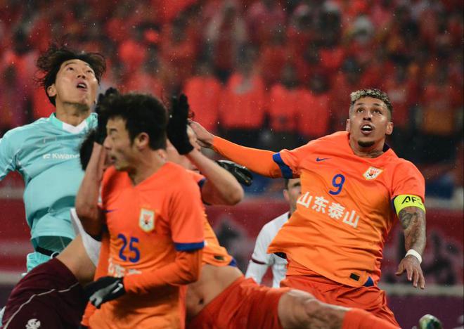 亞冠泰山勝光州FC，克雷桑三球，外援顯威。