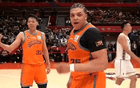 上海男籃大勝北京，李添榮20分，洛夫頓全面表現！