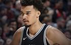 NBA晨報雙新聞：文班亞馬賽季報銷，雄鹿前鋒禁25場