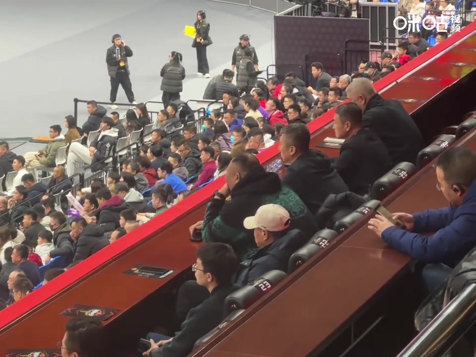 考察新生力量？CBA星銳賽，中國男籃主帥郭士強現場觀戰