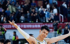 CBA沖突，許鐘豪肘擊張寧笑挑釁，賽后激怒球迷。