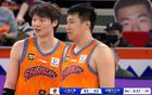 新疆男籃勝上海，伊力福拉提大放異彩，哈維首秀亮眼。