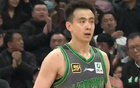 張鎮麟領銜全隊致敬，賽后溫馨，山東大勝，楊鳴新援打鬧！