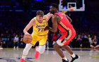 無緣2.2億，僅剩790萬保障，NBA狀元退步快，考慮退役。