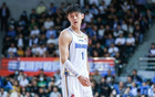 曾凡博受傷送醫，翟曉川祈愿平安。